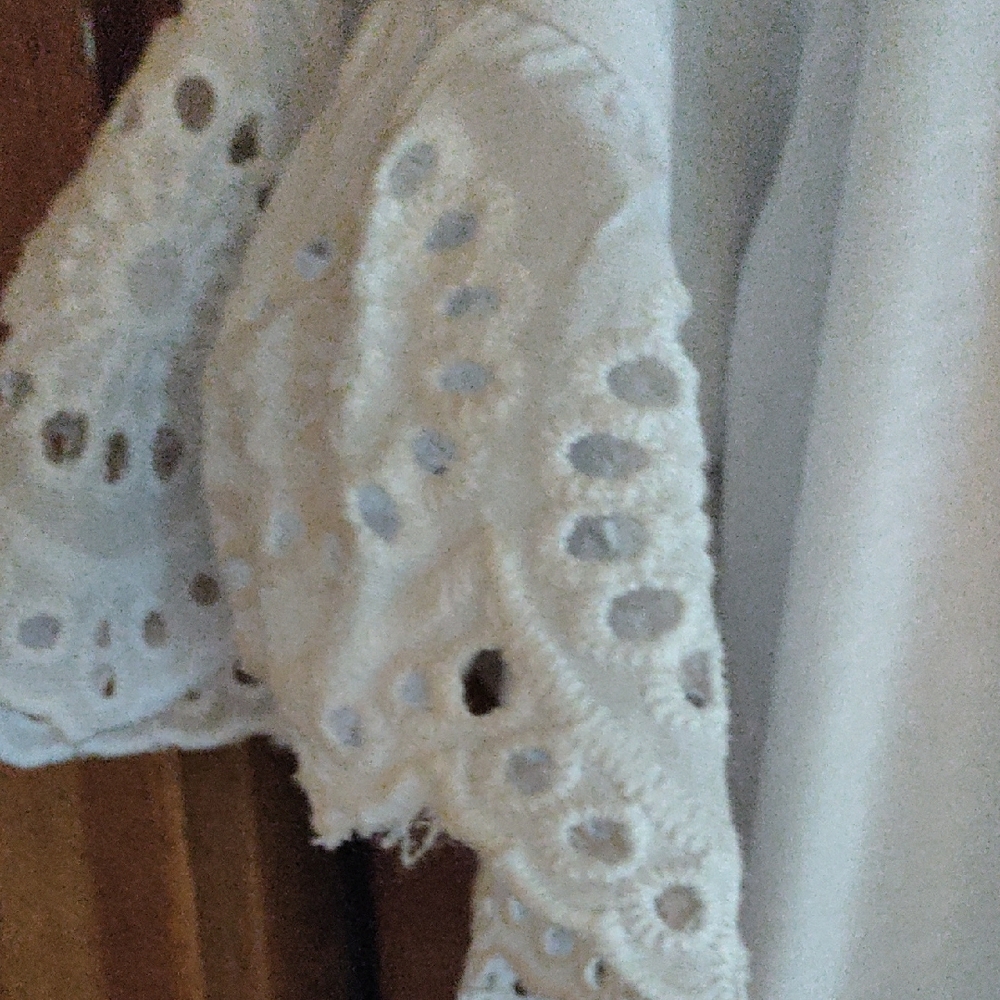 Notations Classic White Tee With Eyelet Sleeves - Picture 6 of 8